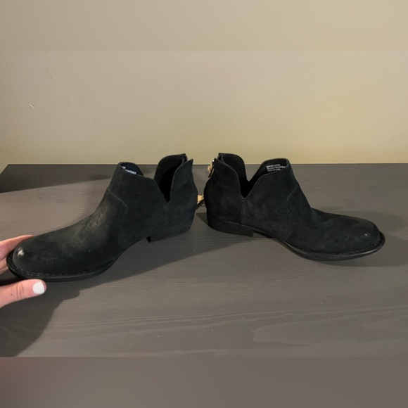 Born Kerri Ankle Booties - Picture 4 of 7
